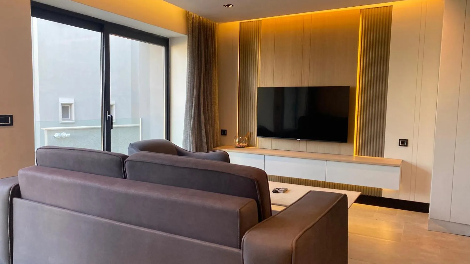 Chic 1-Br Residence In Bodrum - Beach Access Gümbet Διαμέρισμα