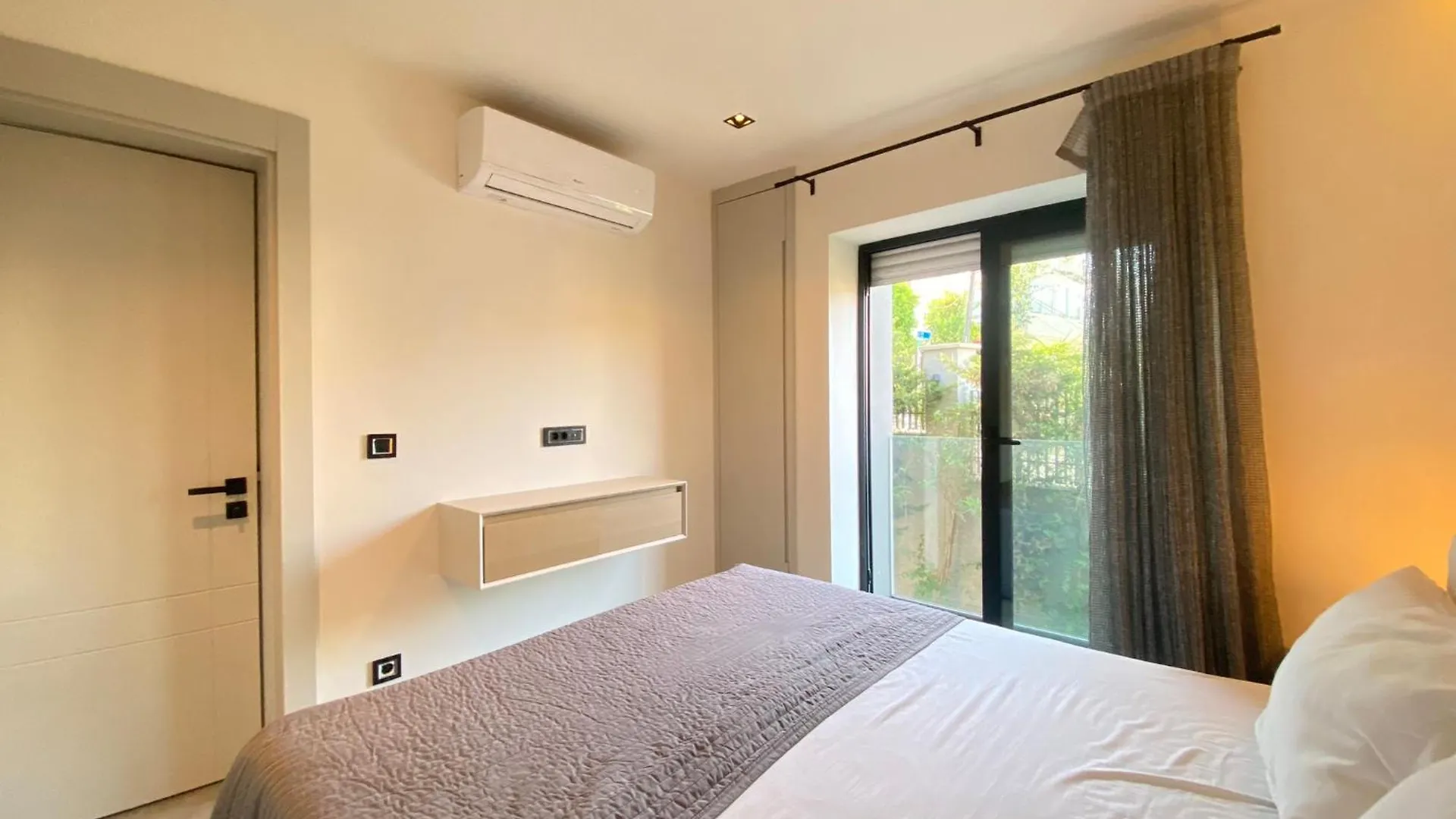 Chic 1-Br Residence In Bodrum - Beach Access Gümbet 0*,  Τουρκία